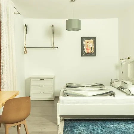 Miro Guest house
